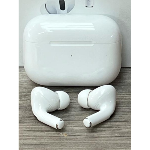 8542 - APPLE AIRPODS PRO (2ND GENERATION)(USB-C), MTJV3ZM/A / POWERS UP & CONNECTS VIA BLUETOOTH WITH SOUND... 