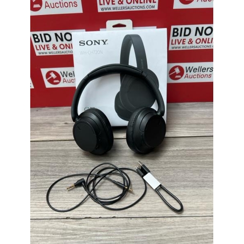 8547 - SONY WHCH720NB NOISE CANCELLING OVEREAR HEADPHONES / POWERS UP & CONNECTS VIA BLUETOOTH WITH SOUND /... 