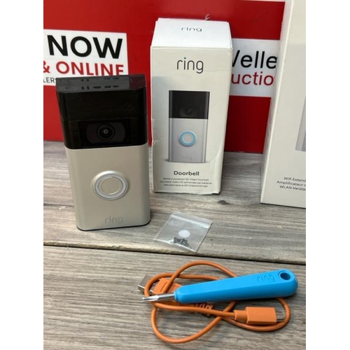 8554 - RING DOORBELL & CHIME PRO / DOORBELL IS SIGNS OF USE, SEE IMAGES FOR CONTENTS / CHIME APPEARS NEW & ... 