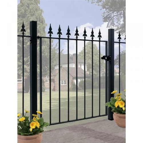 8026 - ROSALIND WHEELER PINKLEY SPEAR TOP GARDEN METAL GATE / SIZE: 107CM W X 95CM H / RRP: £106.99 / C2