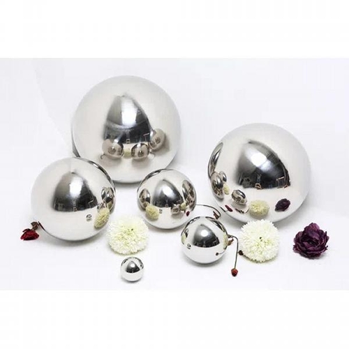 8104 - IVY BRONX 3 PIECE IVY BRONX GARDEN BAUBLE SET  / RRP: �309.99 / GZ