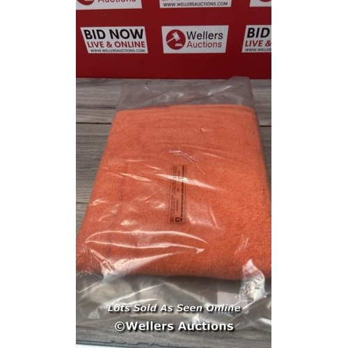 8056 - CATHERINE LANSFIELD QUICK DRY TOWELS / ORANGE / BT TWLS / RRP 8 / APPEARS NEW OPEN BOX / G68 - G81