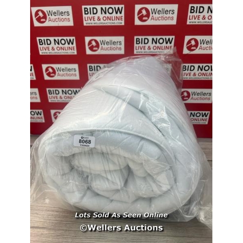 8068 - AT HOME COLLECTION HOLLWFIBER DUVET 10.5 TOG / WHITE / SINGLE / RRP 16 / APPEARS NEW OPEN BOX / G68 ... 