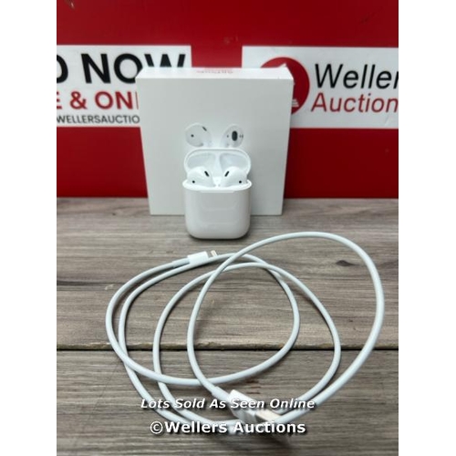 8496 - APPLE AIRPODS WITH WIRED CHARGING CASE (2ND GENERATION) / POWERS UP & CONNECTS VIA BLUETOOTH WITH SO... 