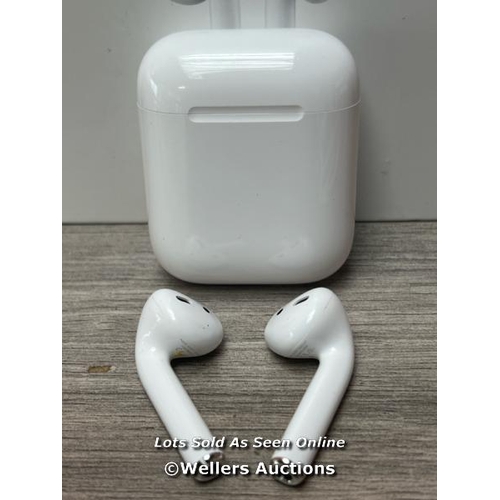 8496 - APPLE AIRPODS WITH WIRED CHARGING CASE (2ND GENERATION) / POWERS UP & CONNECTS VIA BLUETOOTH WITH SO... 