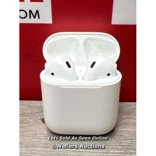 8497 - APPLE AIRPODS WITH WIRED CHARGING CASE (2ND GENERATION) / POWERS UP & CONNECTS VIA BLUETOOTH WITH SO... 