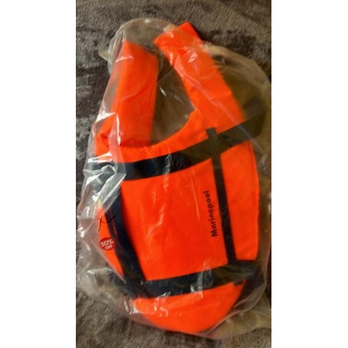 8008 - NEW MARINEPOOL NEXUS DOG BUOYANCY AID, XL / T12