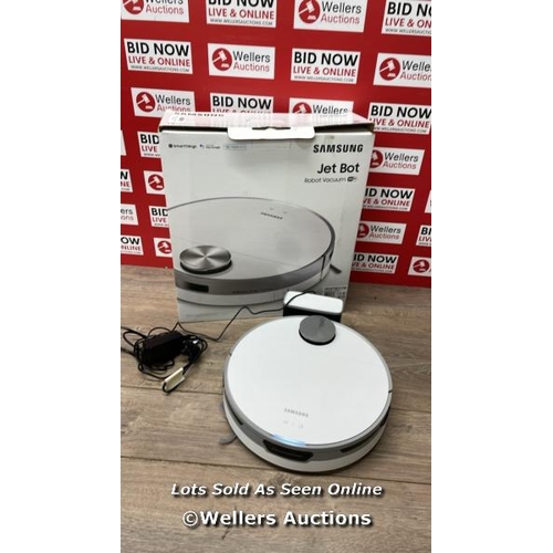 6647 - SAMSUNG JET BOT ROBOT VACUUM CLEANER / POWERS UP / MINIMAL SIGNS OF USE / E40