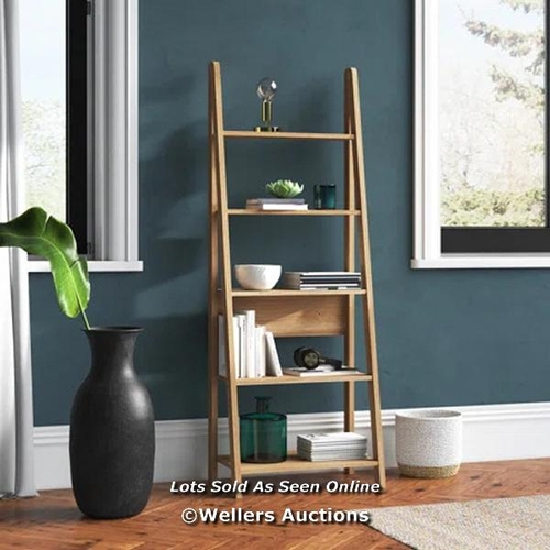 8205 - HYKKON ALLEGRA LADDER BOOKCASE / COLOUR: OAK / RRP: 69.99 / CNT1