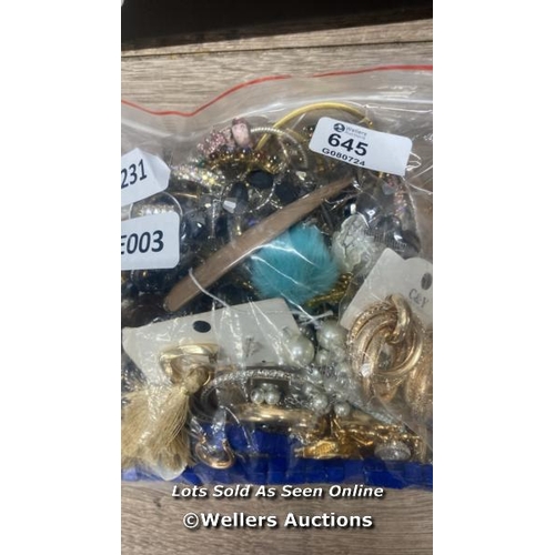 645 - BAG OF FASHION JEWELLERY / DS [0]