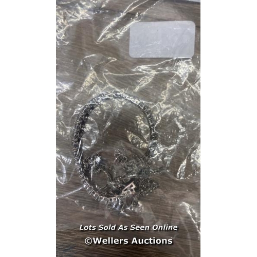 660 - BAG OF SILVER NECKLACE AND BRACELET / DS [0]