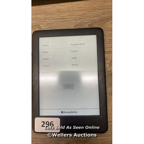 704 - AMAZON KINDLE MODEL J9G29R / DS