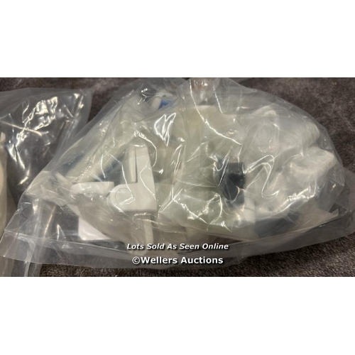 8012 - NEW BEMIS TOILET SEAT, SMALL BAG OF FITTINGS AND TOILET SEAT SEAL FOR BOATING / T12