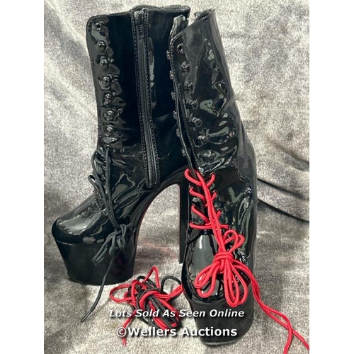 8053 - NEW - PLEASER LADIES BOOTS SIZE 4 / T19