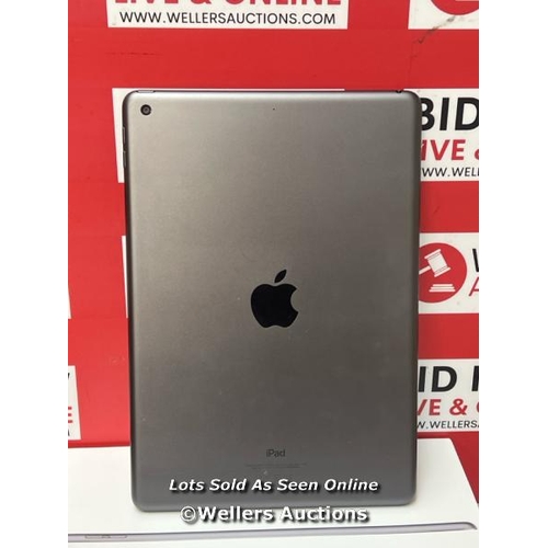 9301 - APPLE IPAD 9TH GEN / 10.2 INCH / WIFI / 64GB / SPACE GREY / MK2K3B/A / POWERS UP / ICLOUD UNLOCKED /... 