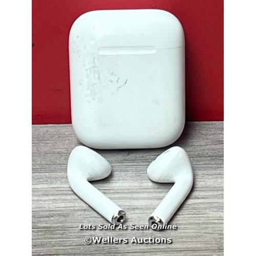 9308 - APPLE AIRPODS / 2ND GEN / WITH CHARGING CASE / MV7N2ZMA / POWERS UP & CONNECTS VIA BLUETOOTH WITH SO... 