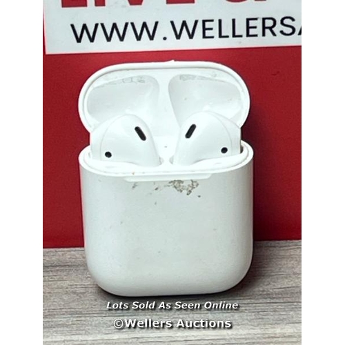 9309 - APPLE AIRPODS / 2ND GEN / WITH CHARGING CASE / MV7N2ZMA / POWERS UP & CONNECTS VIA BLUETOOTH WITH SO... 