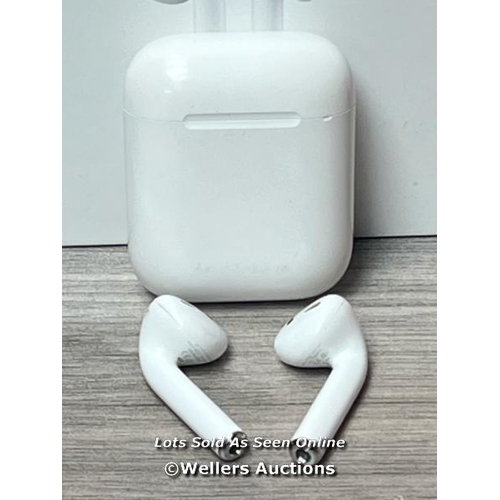 9310 - APPLE AIRPODS / 2ND GEN / WITH CHARGING CASE / MV7N2ZMA / POWERS UP & CONNECTS VIA BLUETOOTH WITH SO... 