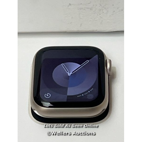 9311 - APPLE WATCH SE 40 GPS S/M MR9U3QA/A, STARLIGHT ALUMINUM / POWERS UP & CONNECTS TO IPHONE / ICLOUD UN... 