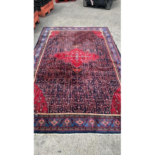 12 - A VINTAGE RUG, DAMAGED - SEE IMAGES, 325 X 212CM / 7655319 / C2