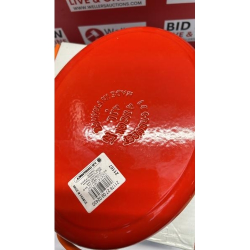 312 - LE CREUSET SIGNATURE OVAL CASSEROLE DISH / VOLCANIQUE FLAME / NEW SEE IMGES  / H69