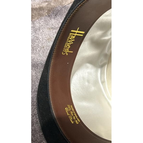 32 - HARRODS FINE FUR FELT TOP HAT, SIZE 7 1/4 L / T7