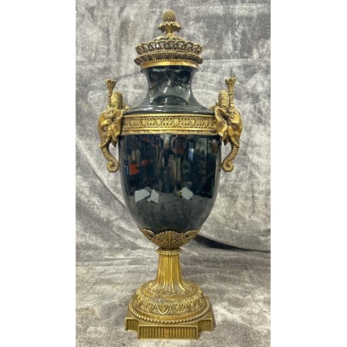 42 - A LARGE BLACK PORCELAIN AND BRASS URN WITH ELEPHANT HANDLES, BY JOHN RICHARD, IN GOOD CONDITION, 55C... 