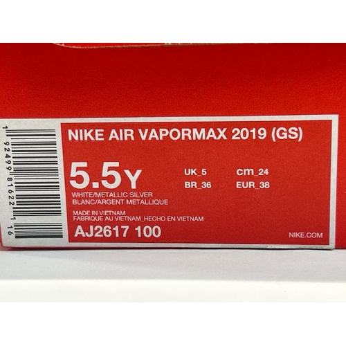 43 - YOUTH NIKE AIR VAPORMAX 2019 GS LOW TRAINERS TRAINERS UK5/US5.5Y / E69