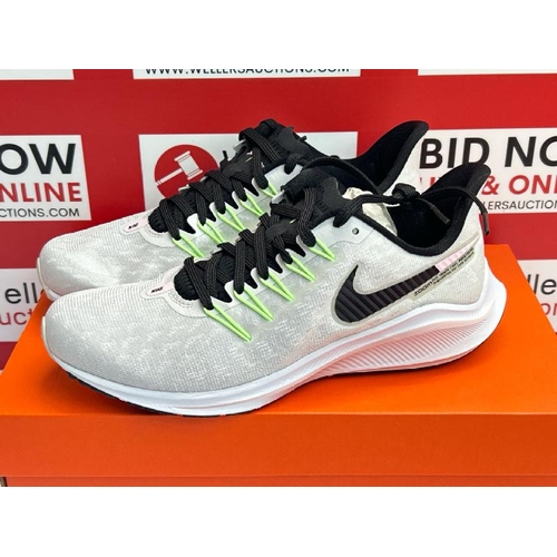 48 - LADIES NEW NIKE AIR ZOOM VOMERO 14 TRAINERS UK5 / E69