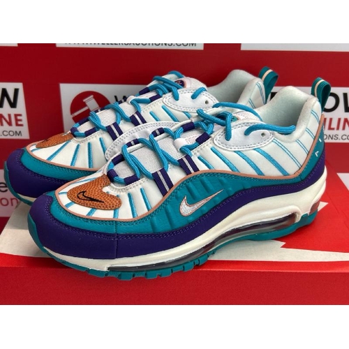 59 - LADIES NEW NIKE AIR MAX 98 TRAINERS UK5.5 / E70