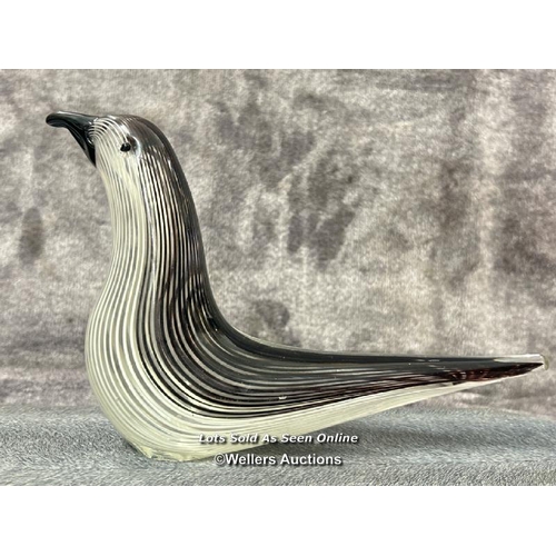 14 - A Chinese glass bird by Crystal Clear Collectables, 14.5cm high / AN2