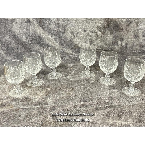 42 - Six lead crystal cut glass wine glasses in good condition / AN5