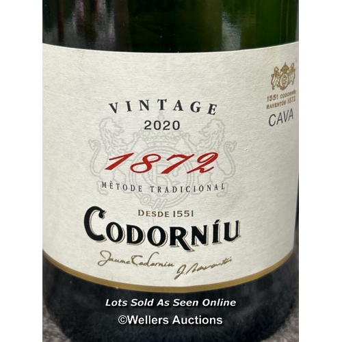 62 - Three bottles of sparkling wine including Codorniu 2020 cava, 75cl, 11.5cl, Nyetimber classic cuvee,... 