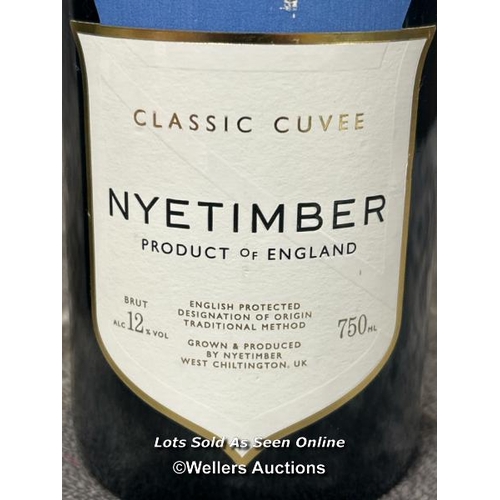 62 - Three bottles of sparkling wine including Codorniu 2020 cava, 75cl, 11.5cl, Nyetimber classic cuvee,... 