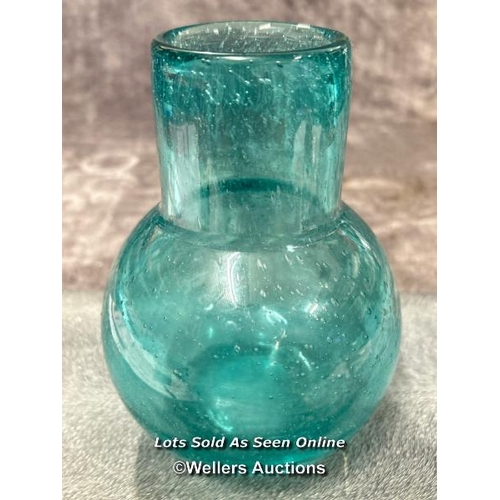 73 - A turquoise bubble glass vase in good condition, 18cm high / AN11