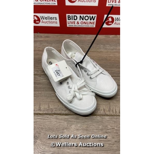 2487 - NEW SUPEGRA CLASSIC COTTON SHOES / UK 9.5 / B9