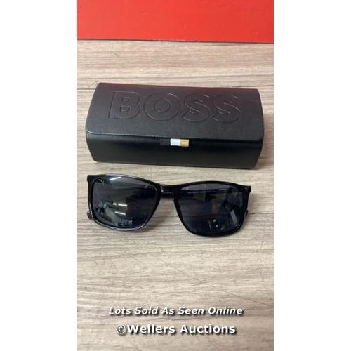 2602 - HUGO BOSS MENS SUNGLASSES / F29