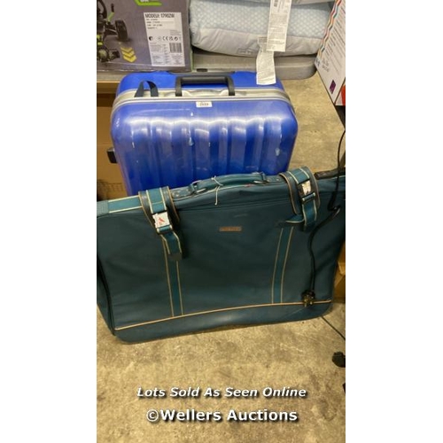 2608 - 2X PRE OWNED SUITCASES INCL. TRAVEL EARTH AND VANGUARD  / A16