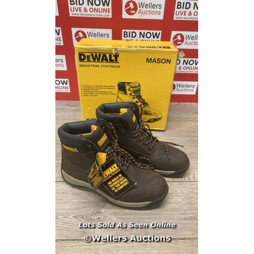 2703 - DEWALT MASON SAFETY BOOTS / UK 9 / BROWN / D33