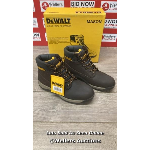 2704 - DEWALT MASON SAFETY BOOTS / UK 9 / BROWN / D33