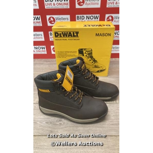 2706 - DEWALT MASON SAFETY BOOTS / UK 9 / BROWN / D33