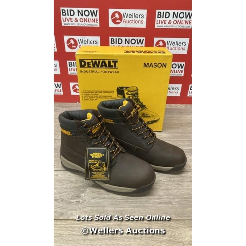 2708 - DEWALT MASON SAFETY BOOTS / UK 9 / BROWN / D34