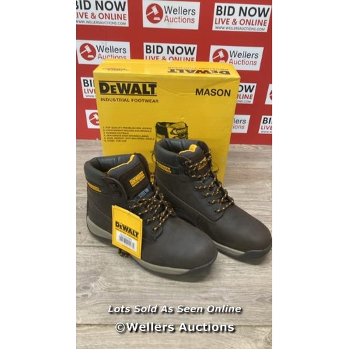 2709 - DEWALT MASON SAFETY BOOTS / UK 9 / BROWN / D34