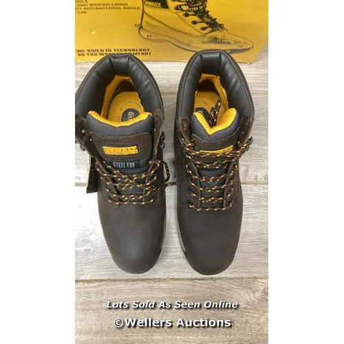 2709 - DEWALT MASON SAFETY BOOTS / UK 9 / BROWN / D34