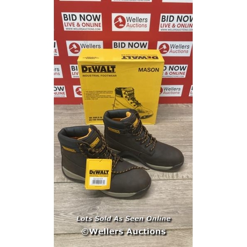 2710 - DEWALT MASON SAFETY BOOTS / UK 9 / BROWN / D34