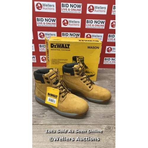 2712 - DEWALT MASON SAFETY BOOTS / UK 12 / BROWN / D34