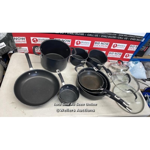 4056 - CIRCULON 13PC. HARD ANODIZED COOKWARE SET / SIGNS OF USE