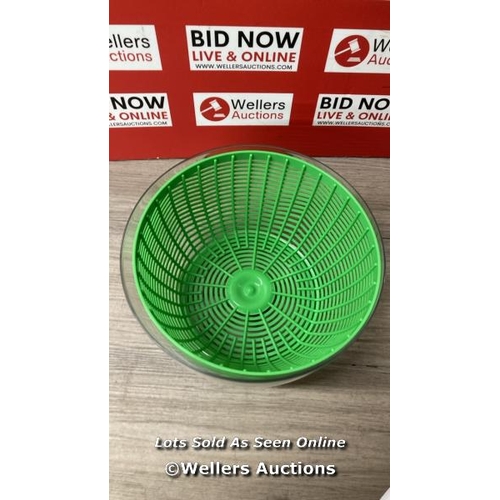 4096 - FARBERWARE PUMP ACTIVATED SALAD SPINNER / APPEARS NEW OPEN BOX / E8