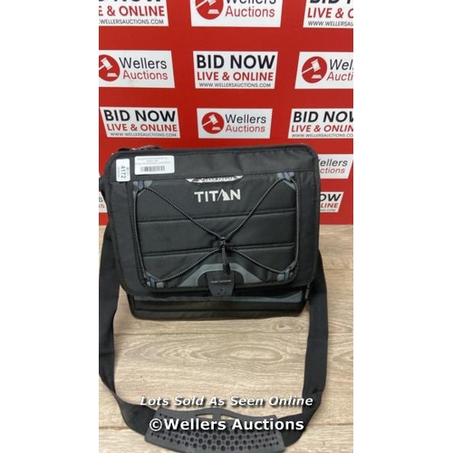 4172 - TITAN EXPANDABLE LUNCHBOX / MINIMAL SIGNS OF USE / E10