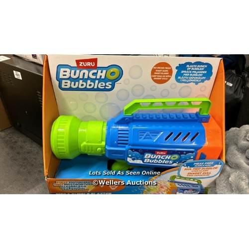 4201 - ZURU BUNCH O BUBBLES MOTORISED MEGA BUBBLE BLASTER / APPEARS NEW / E18